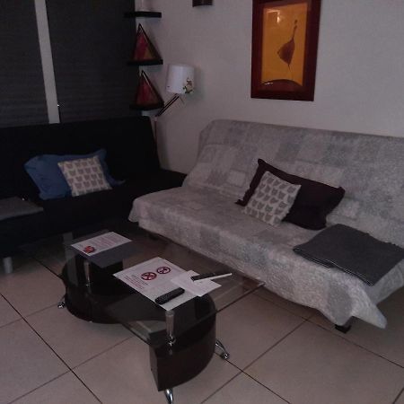 Grand Appartement Fonctionnel Et Calme Sur Lyon8 A 2 Pas Du Metro Εξωτερικό φωτογραφία