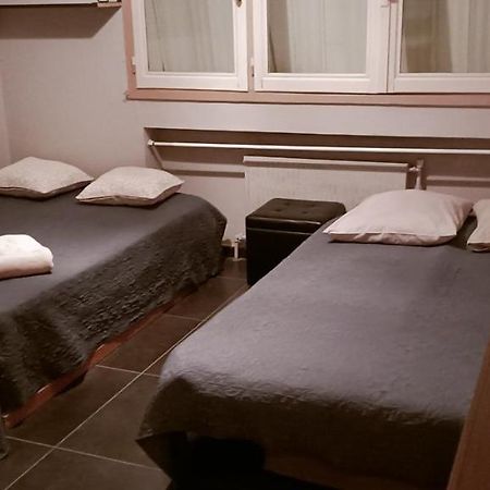 Grand Appartement Fonctionnel Et Calme Sur Lyon8 A 2 Pas Du Metro Εξωτερικό φωτογραφία